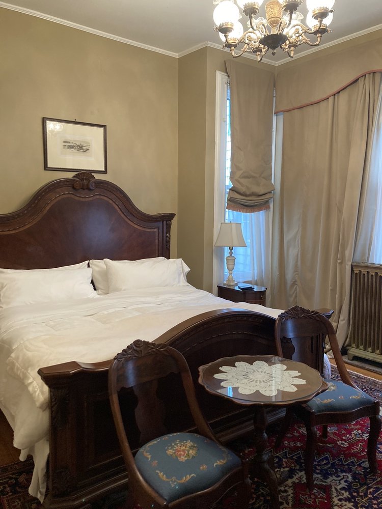 A Kingston Bed and Breakfast