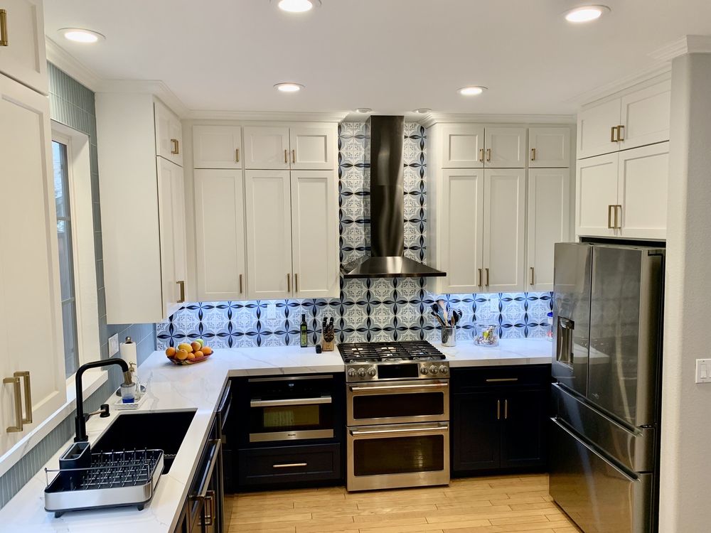 image of business Leon Tile Solutions