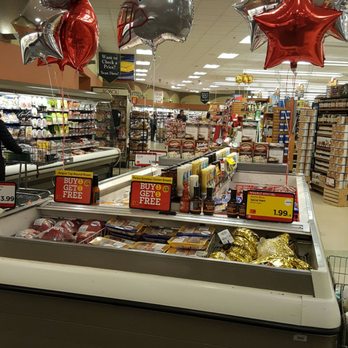roche bros 57 photos 77 reviews grocery 1800 centre st west roche bros flyer west roxbury