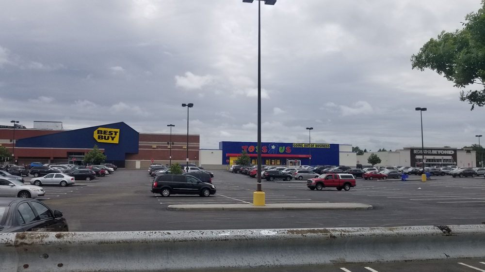 Toys R Us CLOSED 10 Photos & 17 Reviews Toy Stores 2845 Richmond Avenue, Heartland