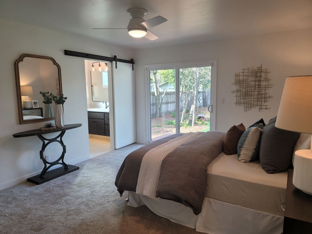 Premiere Home Staging & Design