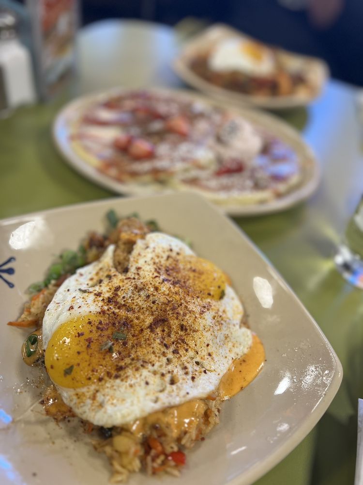 Snooze, an A.M. Eatery