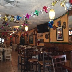 El Azteca Closed Order Food Online 102 Photos 171 Reviews