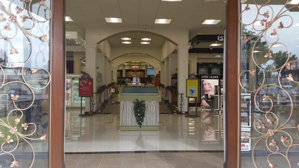 Duty Free City, 372 E San Ysidro Blvd, San Ysidro, CA 92173
