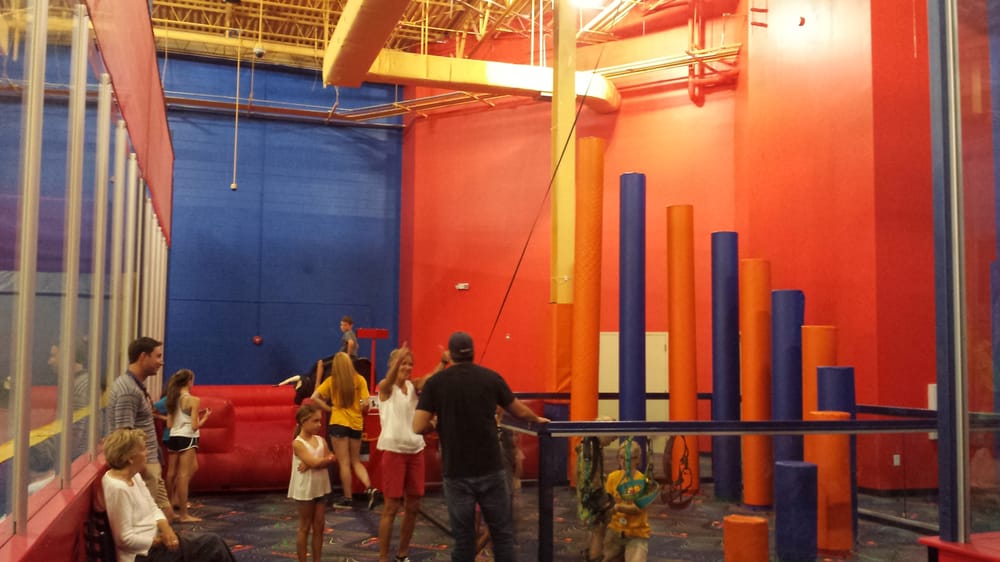 Jumpstreet 11 Photos & 30 Reviews Trampoline Parks 1735 Galleria