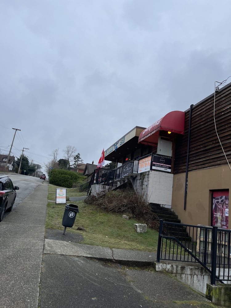 Nuwest Coin Laundry & Dry Cleaners