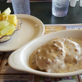 Bay Family Restaurant Order Food Online 52 Photos 43 Reviews Photo Of Bay Family Restaurant Green Wi United States Biscuits And