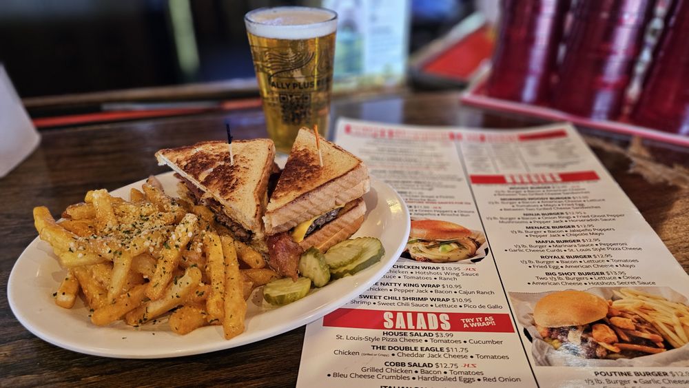 Hotshots Sports Bar & Grill - Mooresville