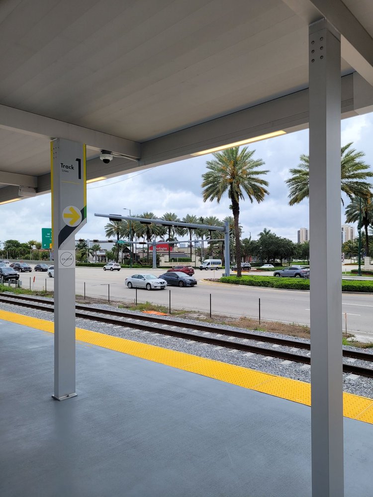 Brightline Aventura Station