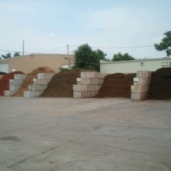 maple 85 premium landscape mulch rock center 10 photos 10