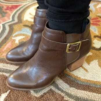 Off Broadway Shoes 10 Photos 31 Reviews Shoe S 27291 La Photo Of Off Broadway Shoes Laa Niguel Ca United States These Are