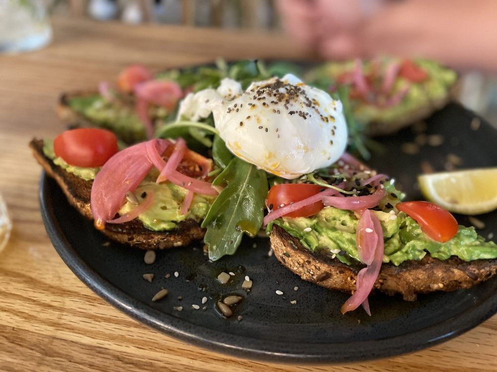 Lulu's Cafe & Cocktails