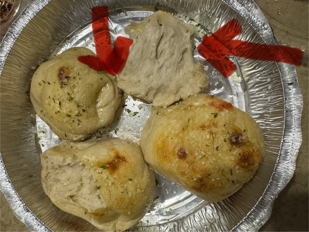 Santa Mozzarella Pizza Image