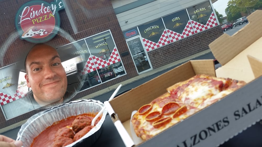 Lindsey’s Pizza 14 Photos & 21 Reviews Pizza 2827 Whipple Ave NW