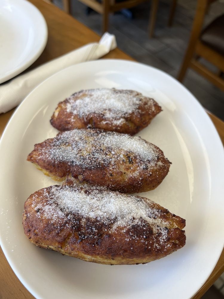 Tierra Cuscatleca Restaurant