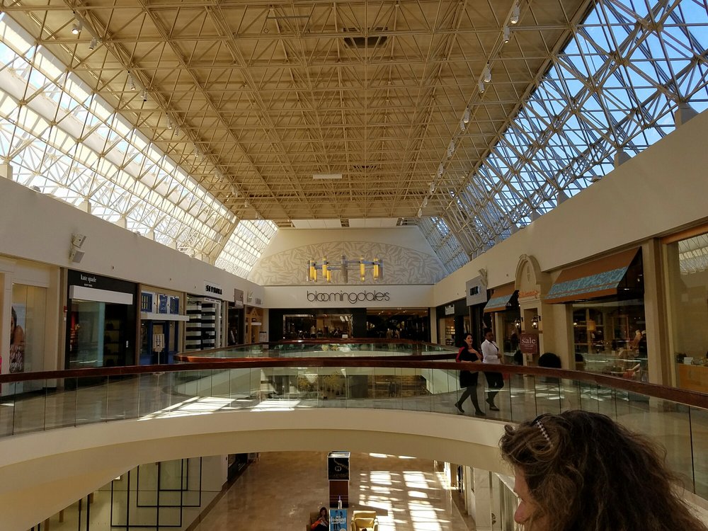 Bloomingdale’s 35 Photos & 110 Reviews Department Stores Chestnut