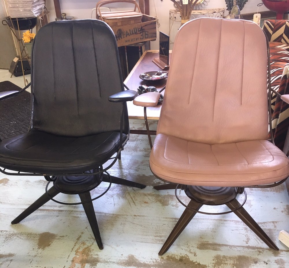 Vogue Vintage Collection 35 Photos Used, Vintage & Consignment