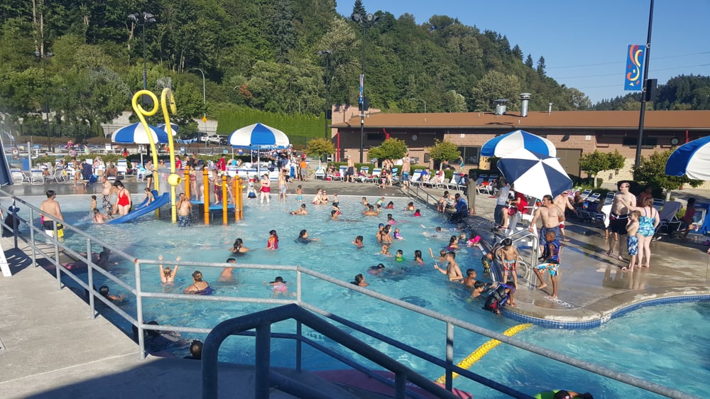 Henry Moses Aquatic Center 14 Photos & 49 Reviews Water Parks