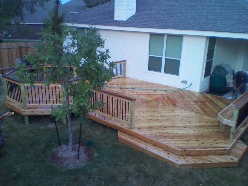 Custom Western Red Cedar Deck With Stairs And Handrails 2 Photo Of Newbolt Custom Decks And Remodeling San Antonio Tx United States