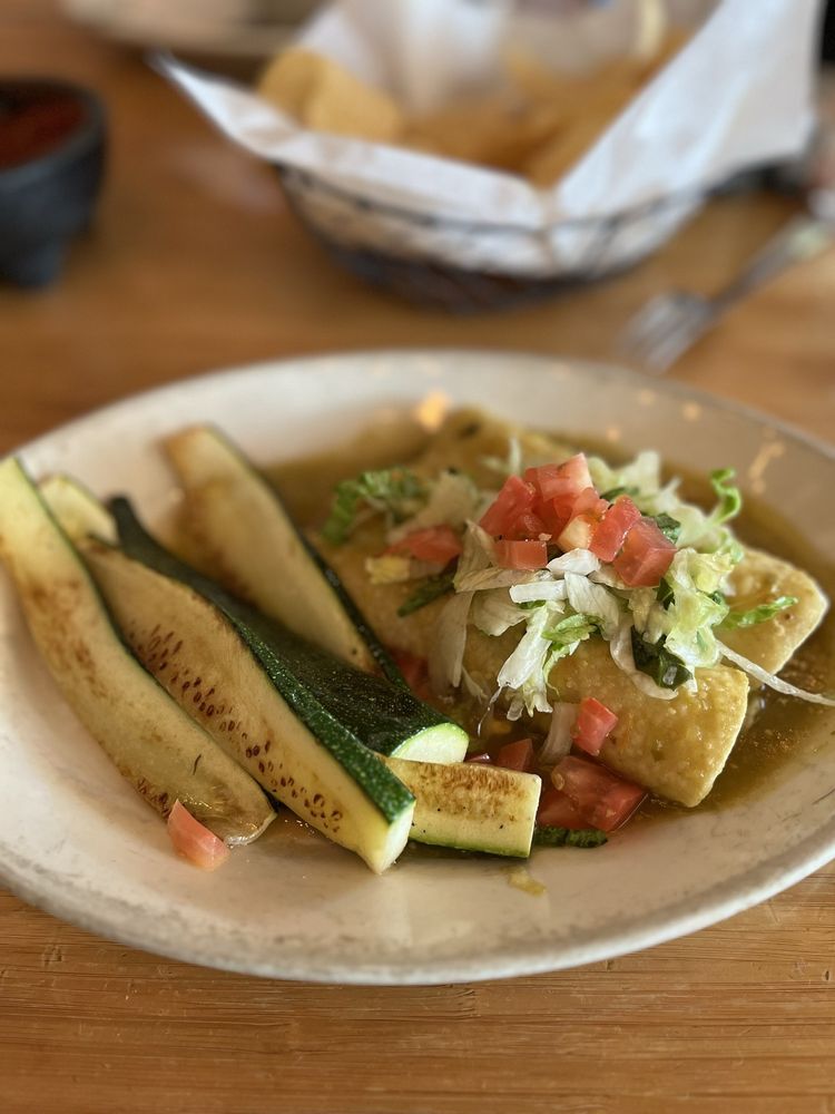 Maudie’s Hill Country