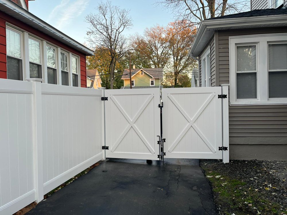A&W Fence Corp