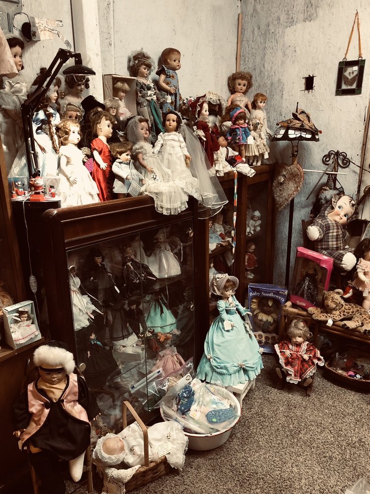Lucky Charms Antique Mall