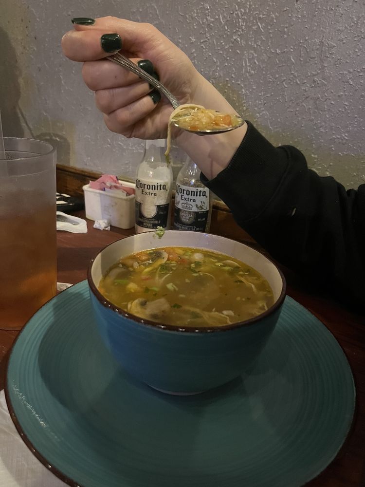 La Fuente Bar & Grill