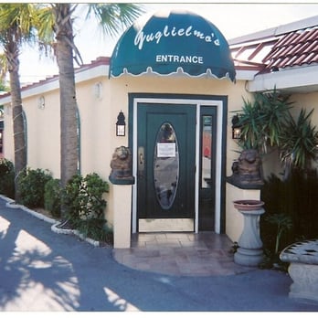 Guglielmo S Italian Restaurants Closed 529 Harbor Blvd Photo Of Guglielmo S Italian Restaurants Destin Fl United States The Front