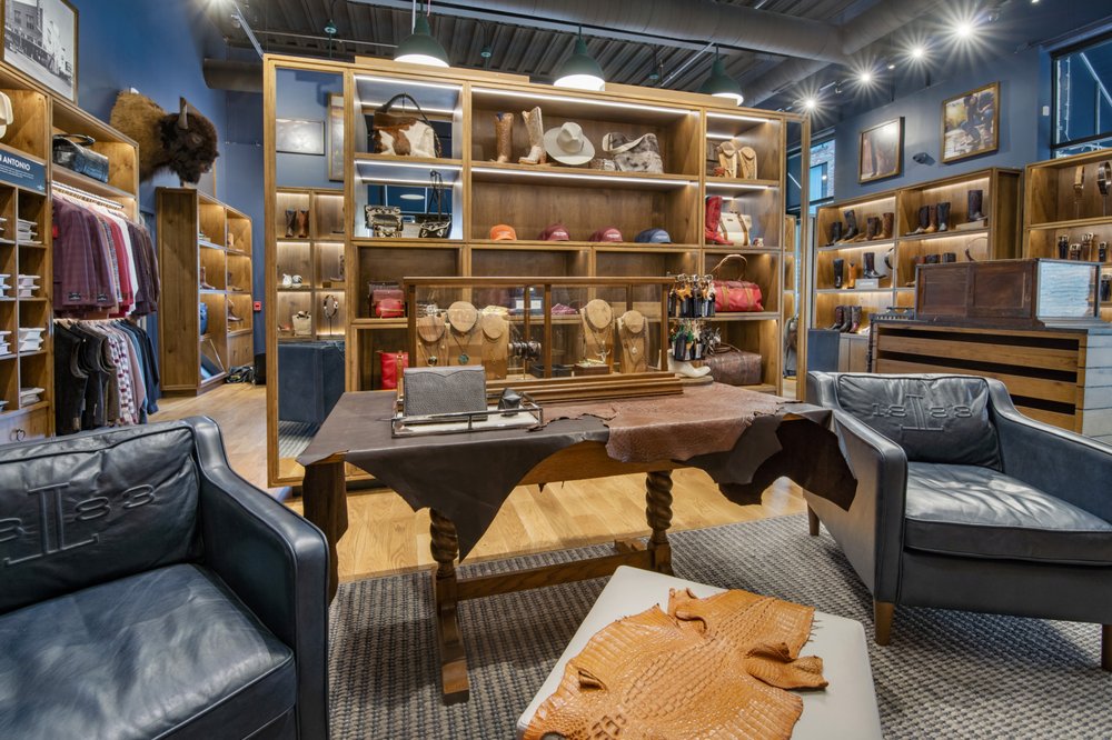 Lucchese Bootmaker