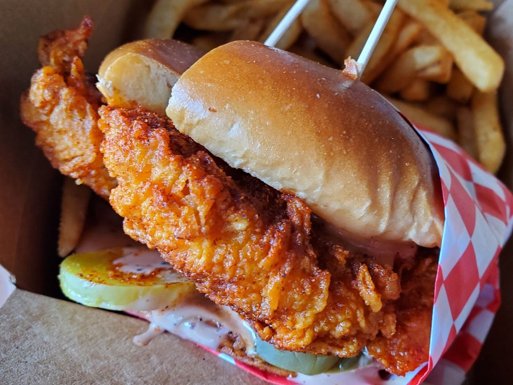 Legend Hot Chicken Lakewood