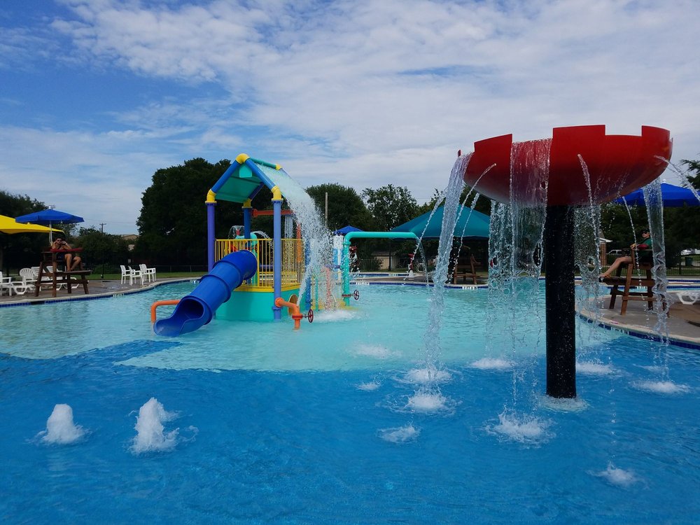 Sun Valley Aquatic Center 15 Photos Water Parks 801 S Valley Pkwy