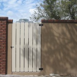 Carter Fence Co 37 Photos Fences Gates 3490 Shearwater St Photo Of Carter Fence Co Naples Fl United States
