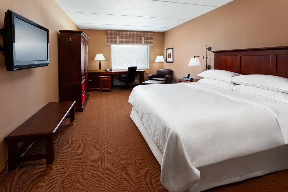 Sheraton Herndon Dulles Airport Hotel