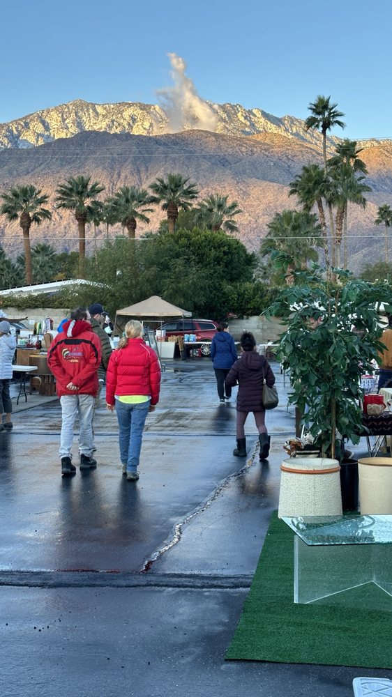 Palm Springs Vintage Market