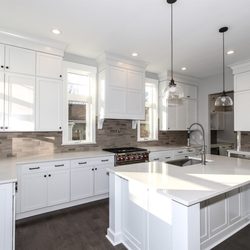 5th Avenue Inspired By Design 29 Photos Contractors 200 E