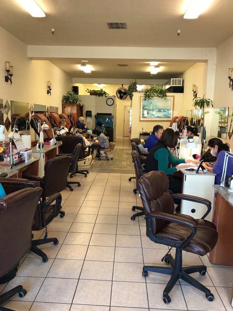 Rose Nails 52 Photos & 94 Reviews Nail Salons 1118 Forest Ave