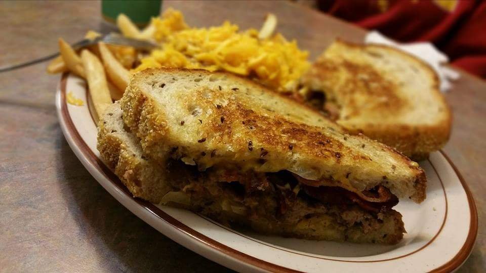 Tom’s Famous Family Restaurant 7 184 Photos & 276 Reviews Burgers