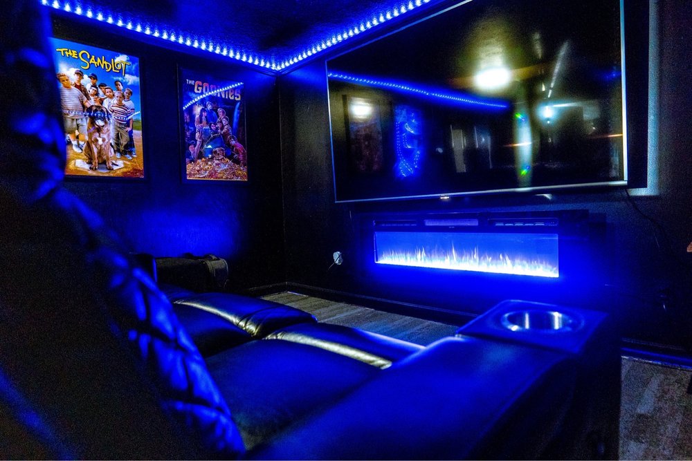 image of business Ebbs & Lowe Paint Company & More