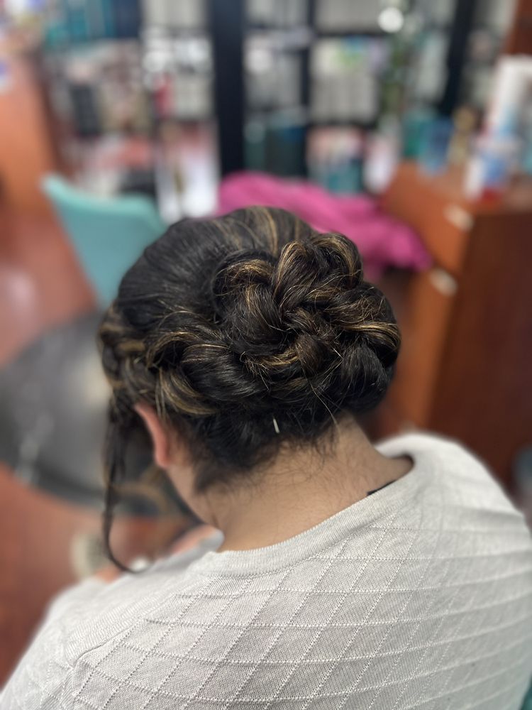 Little Mermaid Hair & Makeup Salon