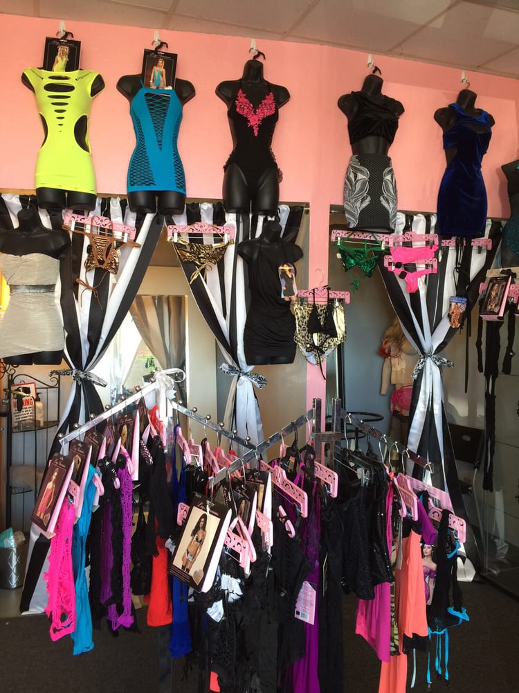 Bikini Babes Boutique & Tanning 23 Photos Tanning 1108 S