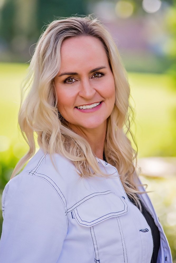 image of business Amy Creech-Gionis, DMD
