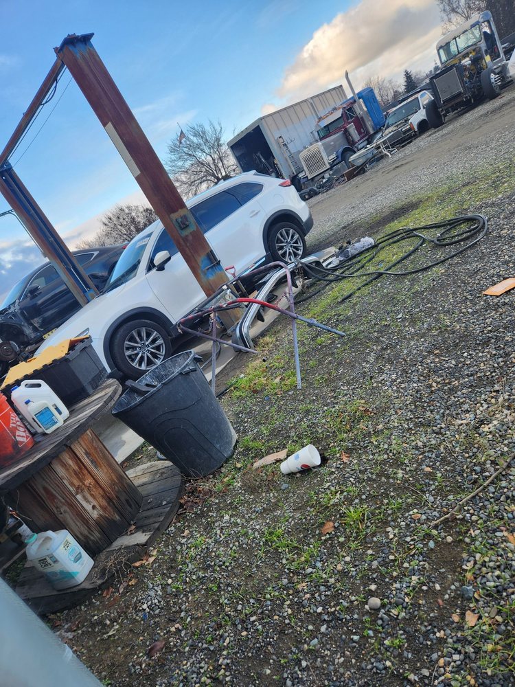 Ainsworth Collision Center Inc