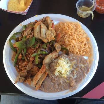 Lina S Mexican Restaurant 18 Photos 81 Reviews 5832 Photo Of Lina S Mexican Restaurant Omaha Ne United States En Fajitas