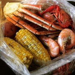Boiling House 64 Photos 40 Reviews Seafood 1 W Exchange St Photo Of Boiling House Akron Oh United States