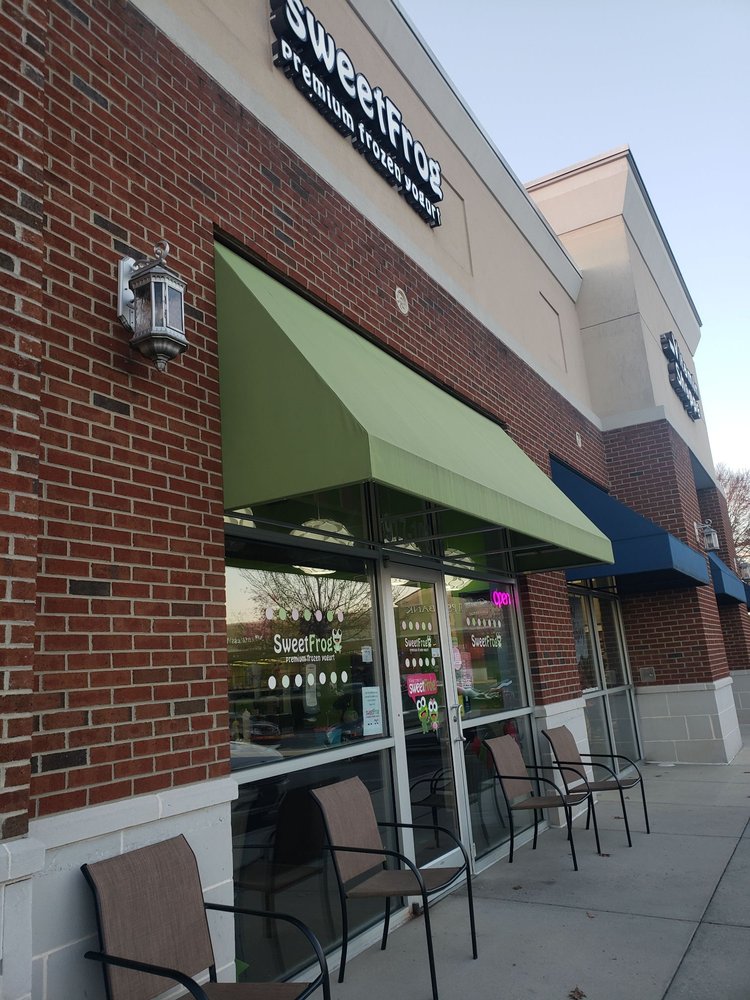 sweetFrog Premium Frozen Yogurt