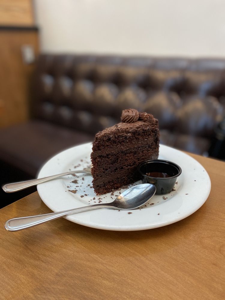 Crú Food & Wine Bar