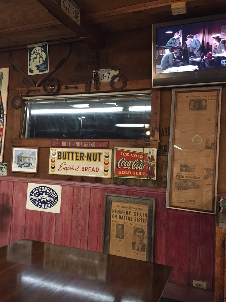 Outlaws Bbq 17 Photos & 37 Reviews Barbeque 100 W Ferguson Rd