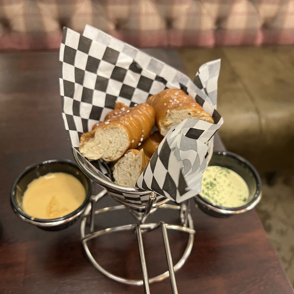 Grab Rochester Best Spots to Grab a Drink in Rochester - Rochester, MN, United States ...