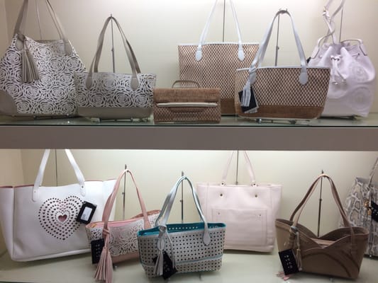 Sa Handbags Accessories 25 Sw Osceola St Stuart Photo Of Sa Handbags Accessories Stuart Fl United States