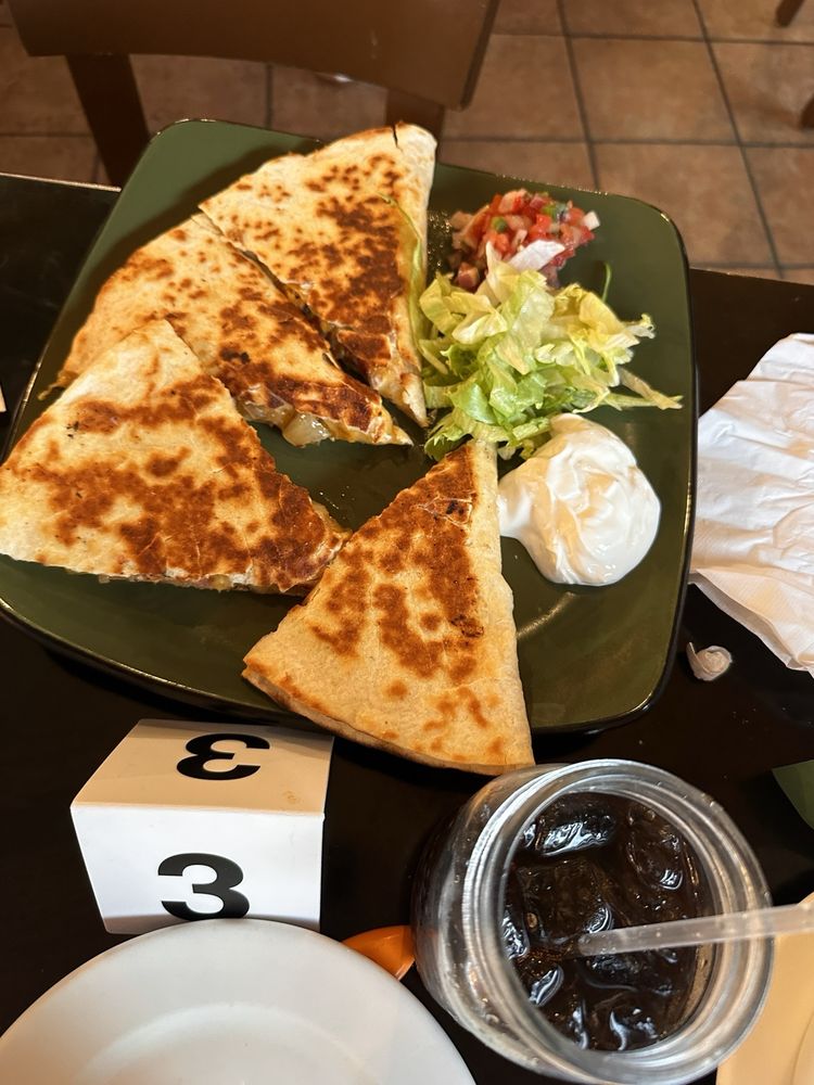 Mountain Mamas Cantina and Eatery Mountain Mamas Cantina and Eatery